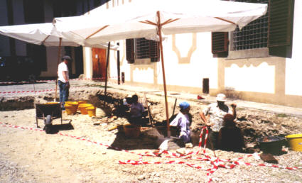 Some of the trenches, next to the "Manica Lunga"